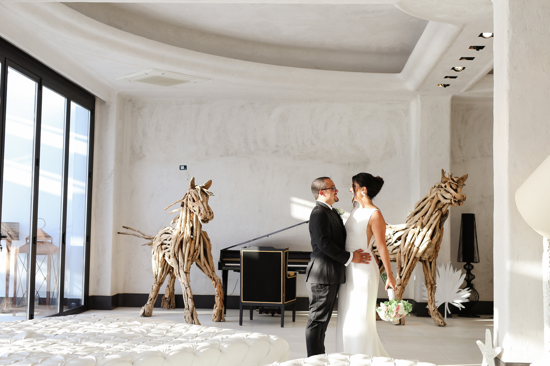 Beyondfilms.gr Wedding Photographers & Videographers - Φωτογράφοι & Βιντεογράφοι Γάμου - Αθήνα, Μύκονος, Πάρος, Σαντορίνη, Σίφνος, Μάνη